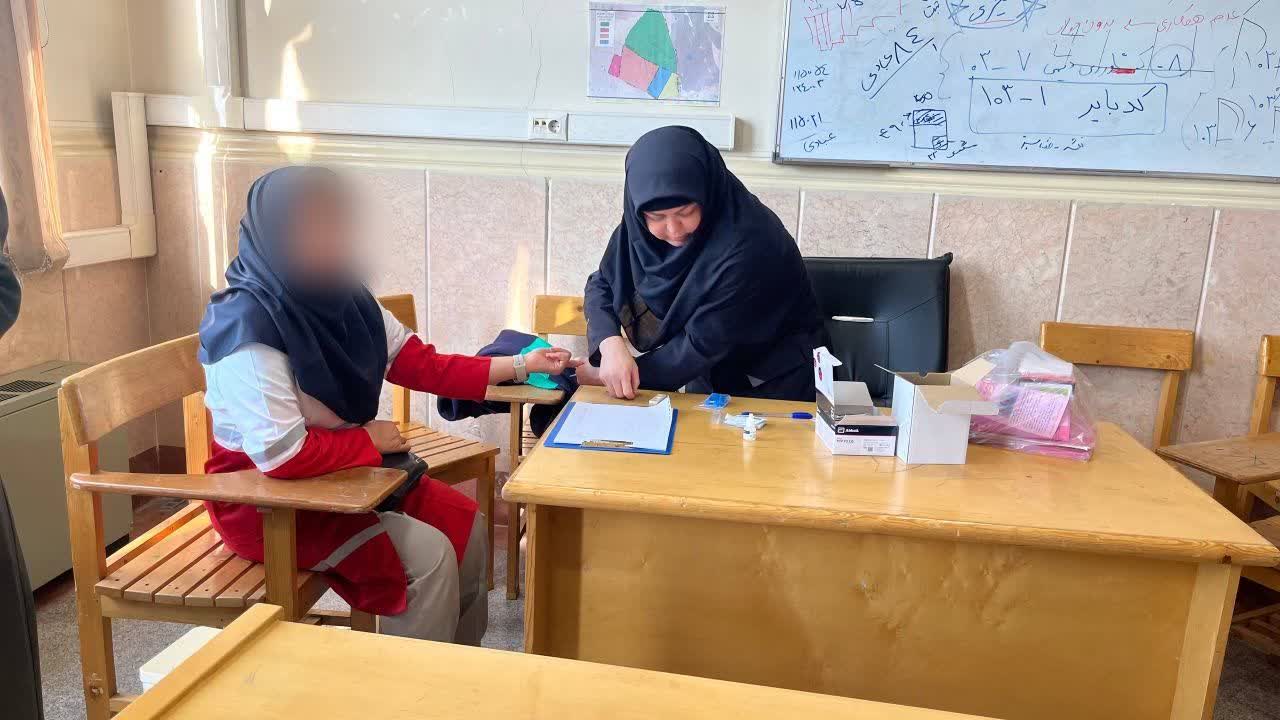 برگزاری برنامه آموزشی و نمونه‌گیری اچ‌آی‌وی برای داوطلبان جمعیت هلال احمر اندیشه 