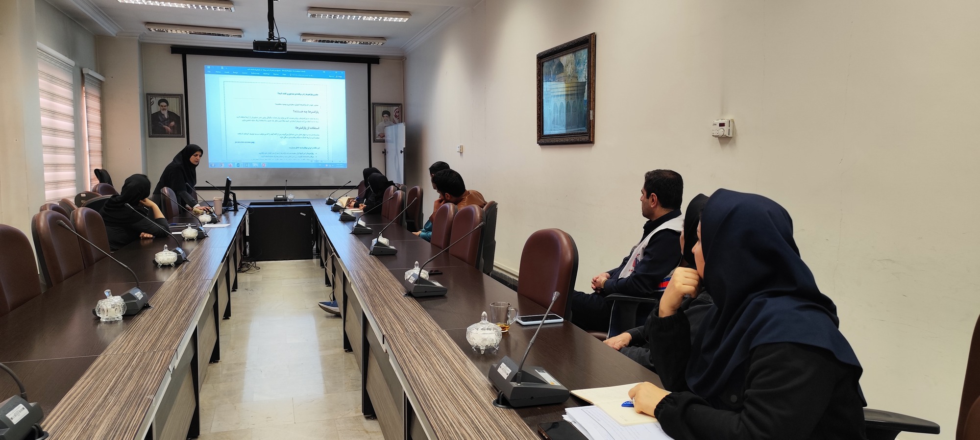 گامی به سوی تغذیه هوشمند؛ کارگاه تخصصی پرامپت نویسی هوش مصنوعی در شبکه بهداشت شهریار برگزار شد»