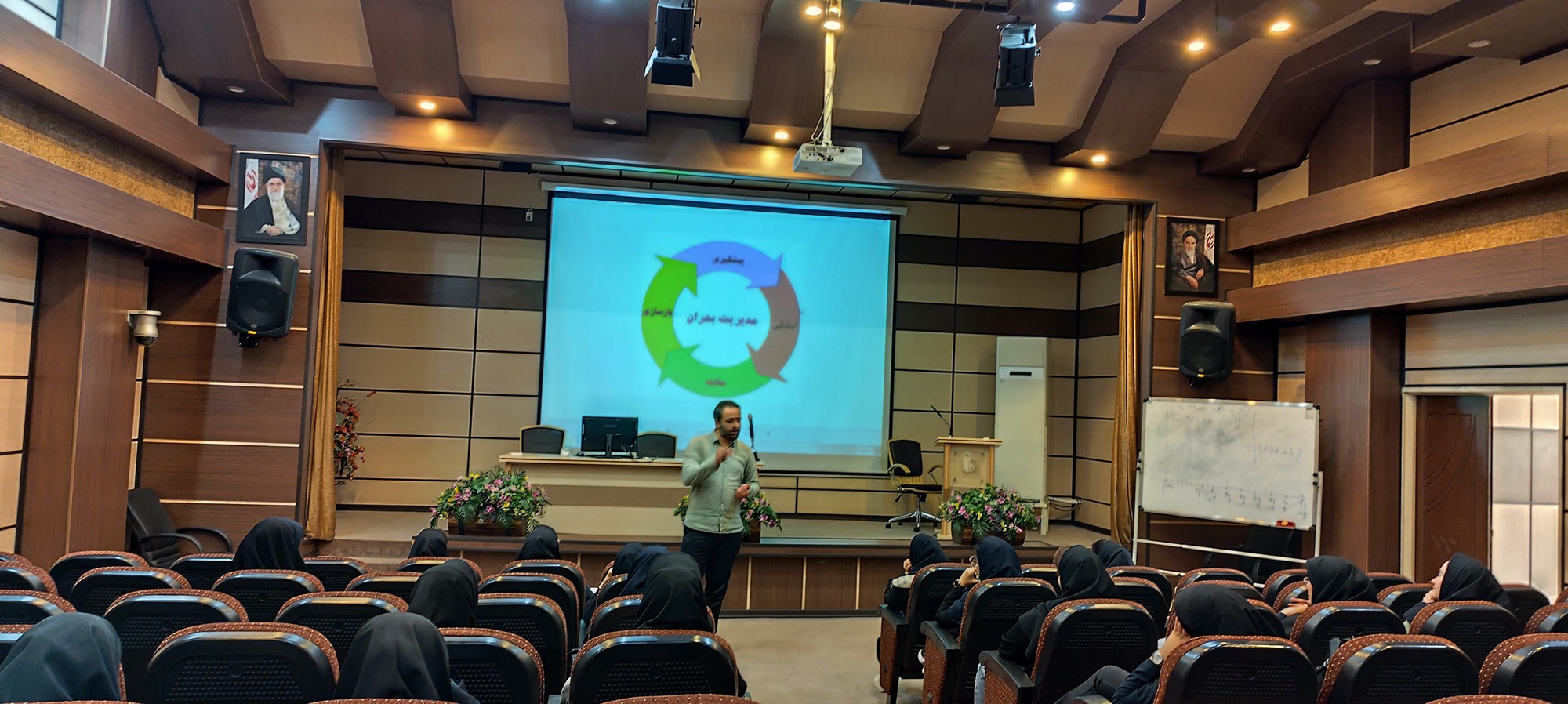 کارگاه  «خودمراقبتی نظامی در بحران‌های نظامی، مدیریت بحران و پیشگیری از حوادث ترافیکی»؛ گامی در ارتقای آمادگی مراقبین سلامت شهریار