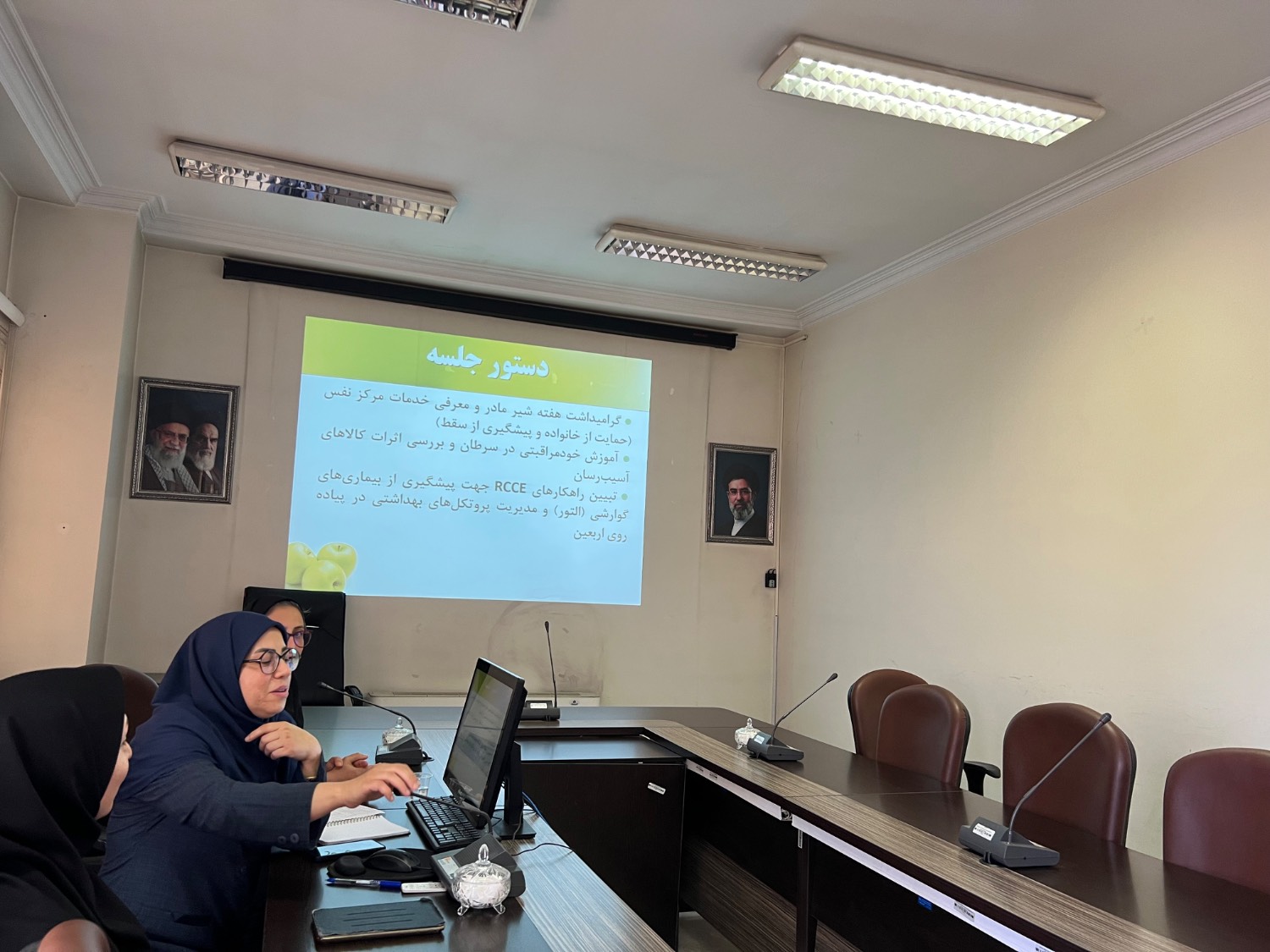 برگزاری کارگاه آموزشی «خودمراقبتی برای پیشگیری و کنترل سرطان» در شبکه بهداشت و درمان شهریار