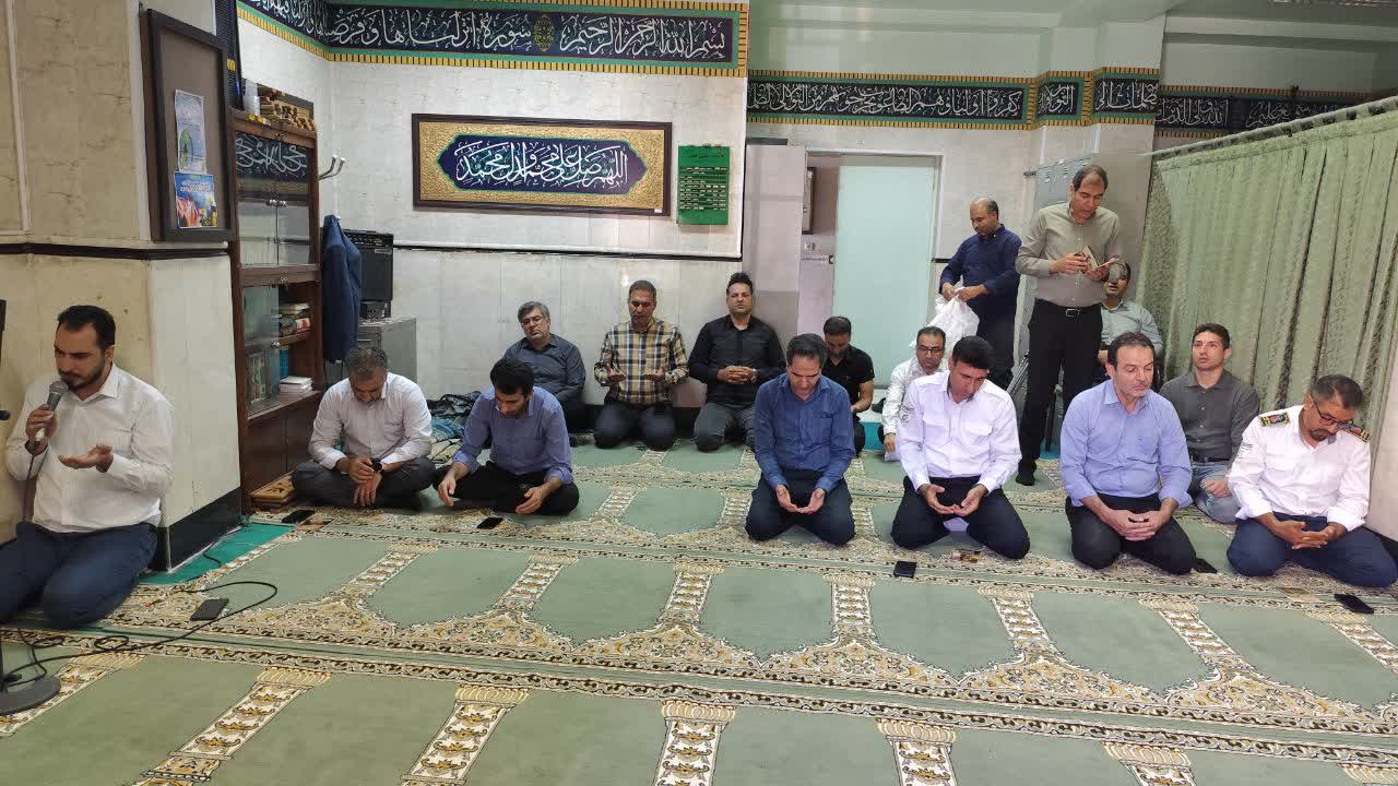  مراسم معنوی زیارت عاشورا در شبکه بهداشت و درمان شهریار