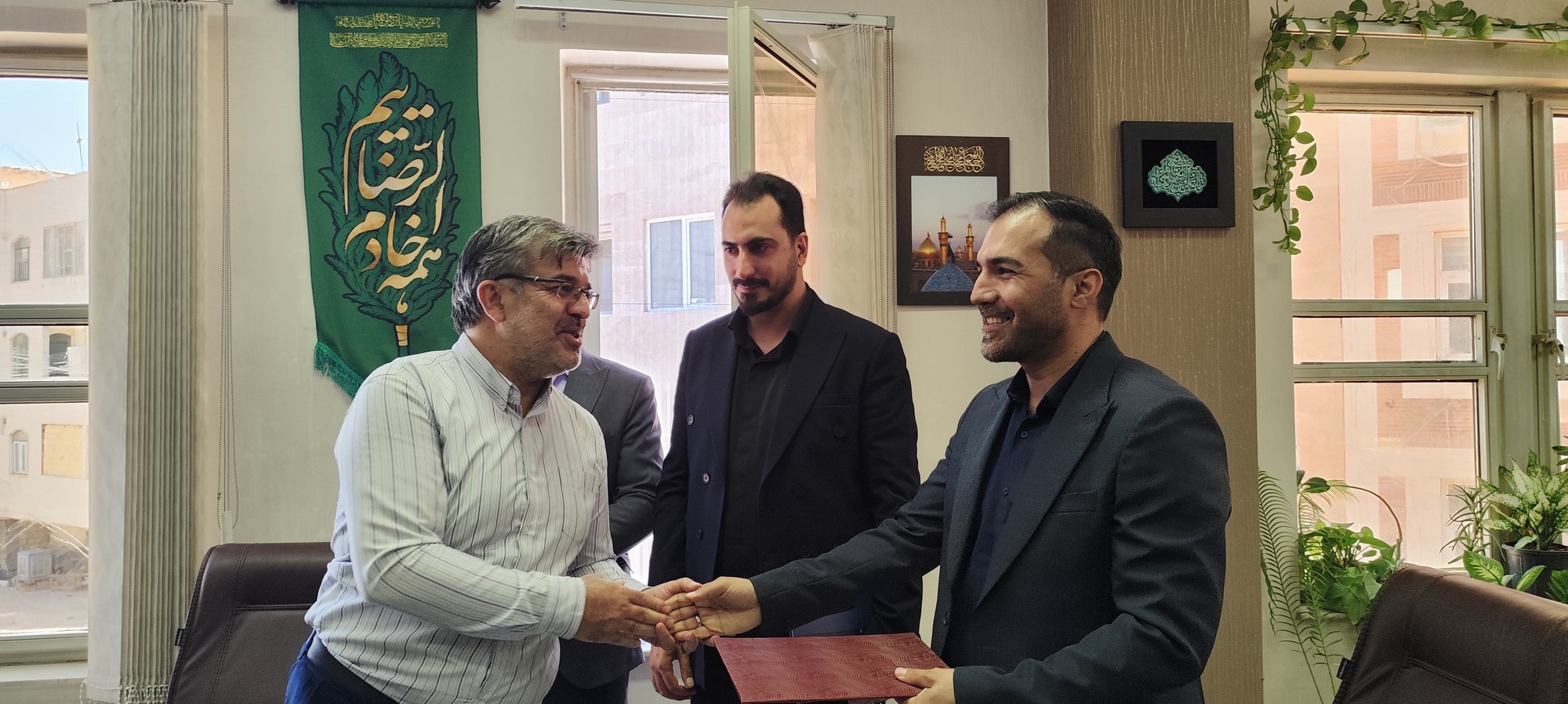 مراسم تکریم و معارفه مسئول حراست شبکه بهداشت و درمان شهریار برگزار شد