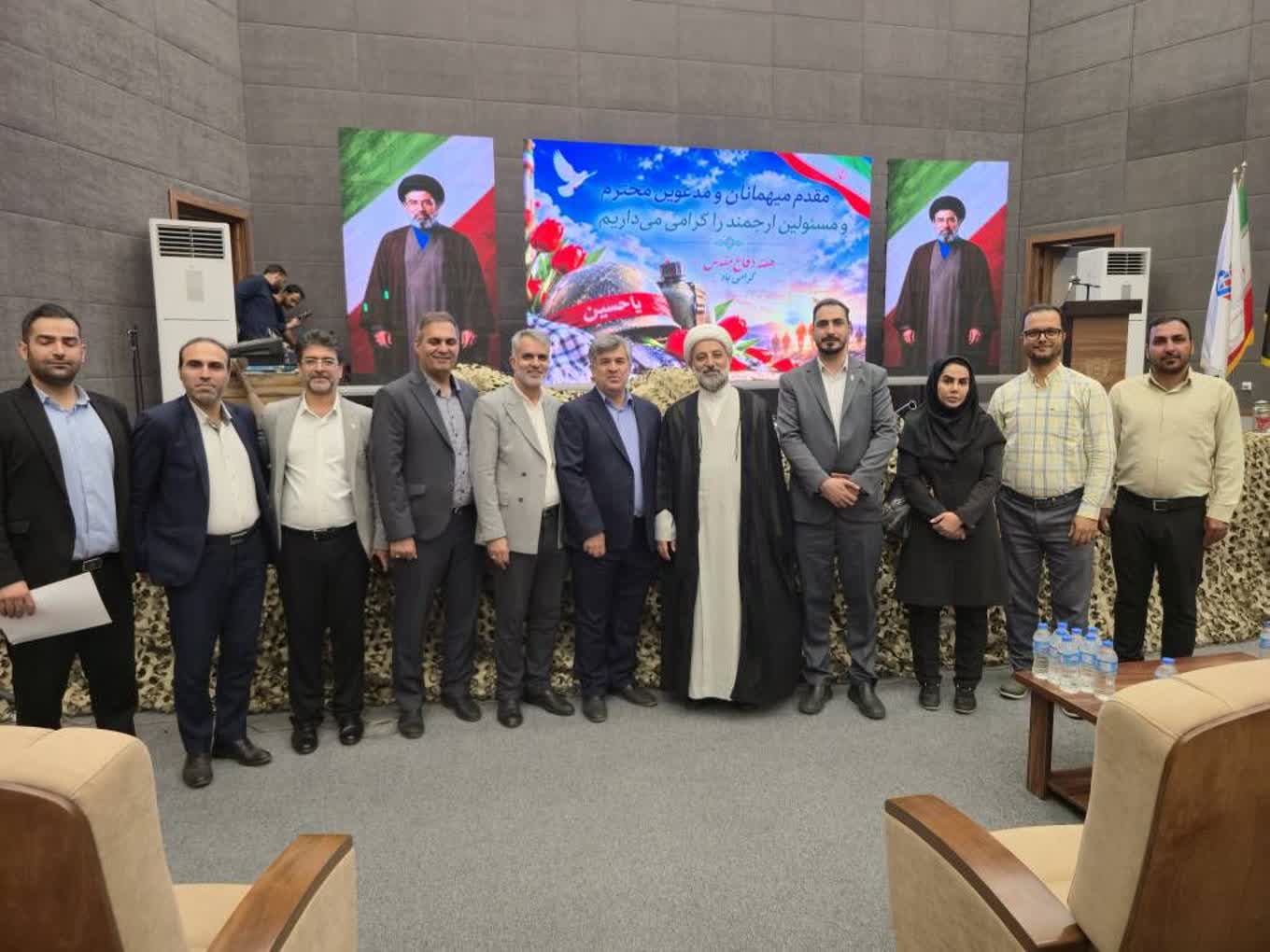 حضور مدیر شبکه بهداشت شهریار در همایش دفاع مقدس و تشییع پیکر مطهر شهید گمنام در ملارد 