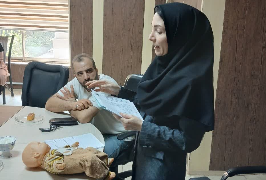 ارتقای فرهنگ ایمنی و سلامت کودکان در شهریار؛ برگزاری کارگاه آموزشی احیا و پیشگیری از حوادث در اداره بهزیستی